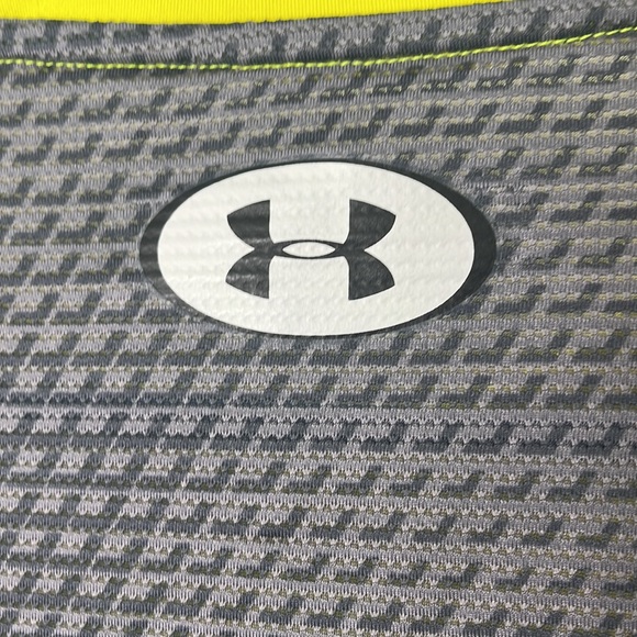 Mens Yellow and Charcoal Under Armour Athletic Shirt! NWOT! Size XL -very pretty - Picture 4 of 6
